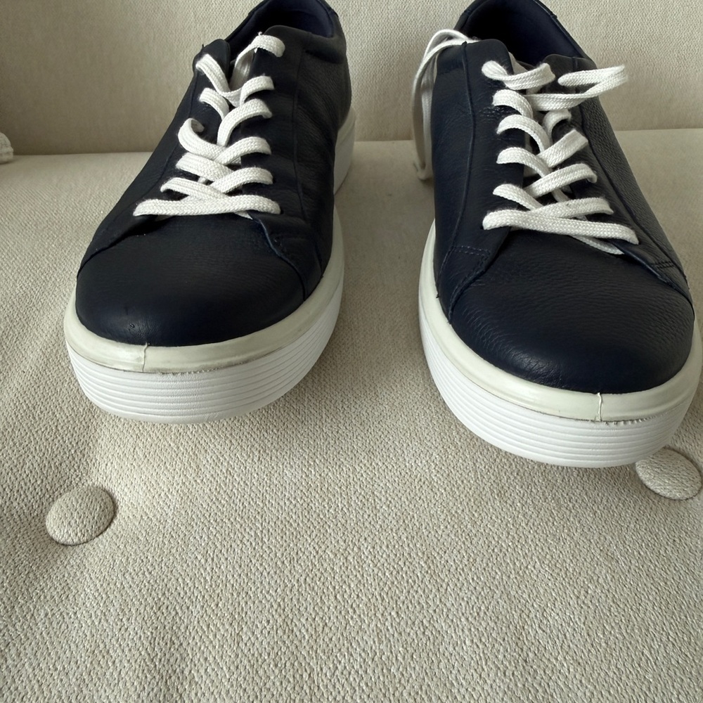 Ecco Men's Navy Leather Sneakers - Picture 9 of 9